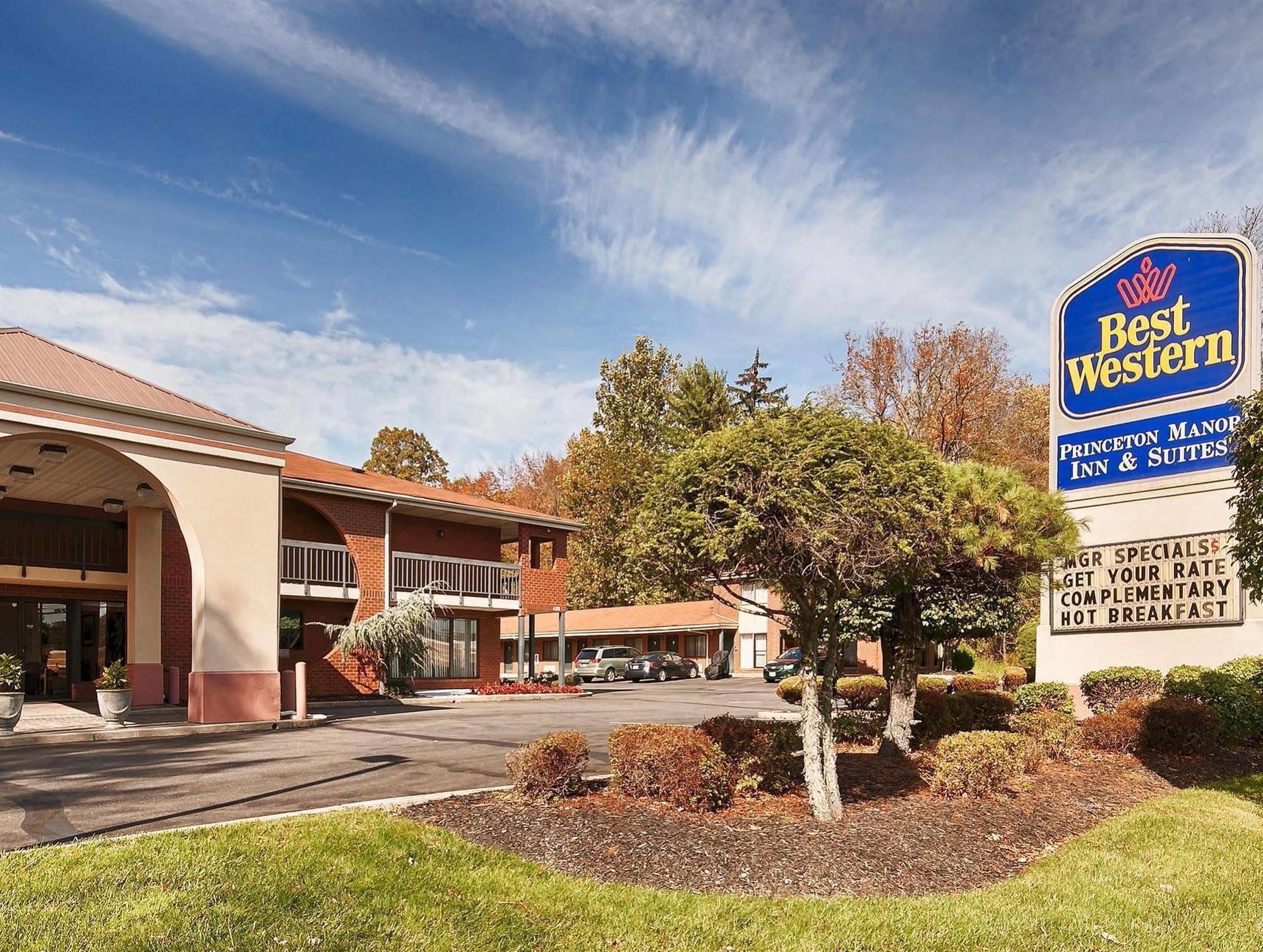 Mho Inn And Suites Monmouth Junction Zewnętrze zdjęcie